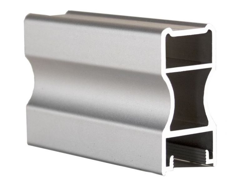 Вертикальный профиль анодированный серебро 5,4м